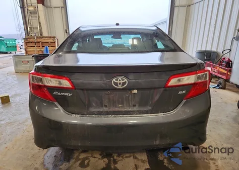 2013 Toyota Camry Se z USA, uszkodzony, nr VIN 4T1BF1FK7DU283271